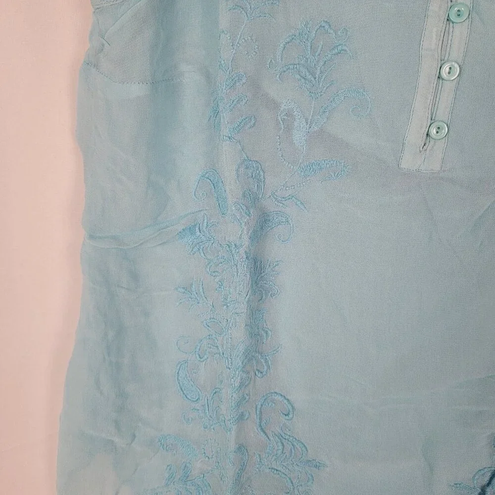 NWT Soft Surroundings Lani Tank Missy Blue Hazel Embroidered Buttons Size Medium